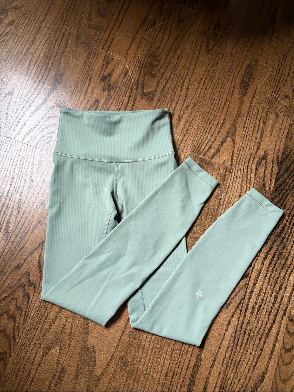 lululemon Ribbed High-Waist Leggings in Sage Green size 0